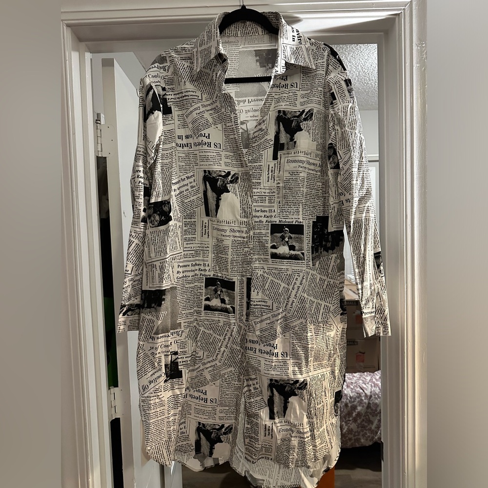Newspaper button down dress NWT